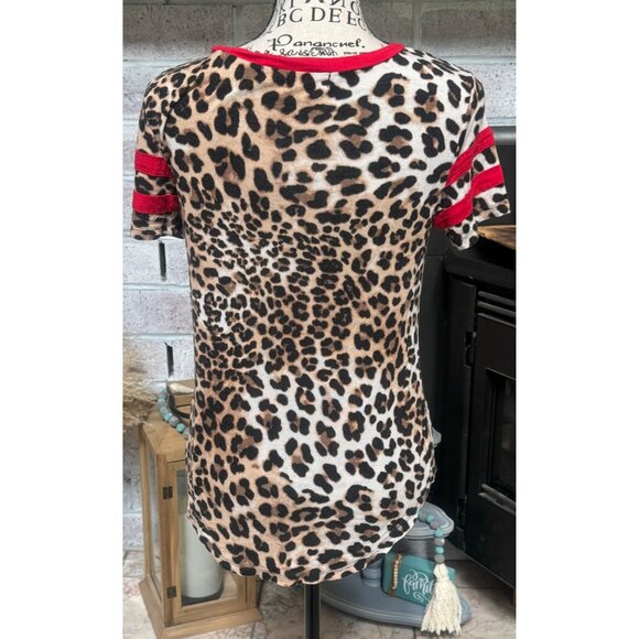 No Boundries 2 for 1 T-shirt/Blouse Red skull and Leopard Womens size Small/Medi - Picture 15 of 16